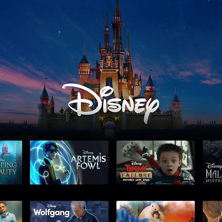 Pentru Plata Numerar Cautati Pe G00Gle, Norsk Skogkatt Galati - Big Tv Disneyplus Tv! Exterior foto